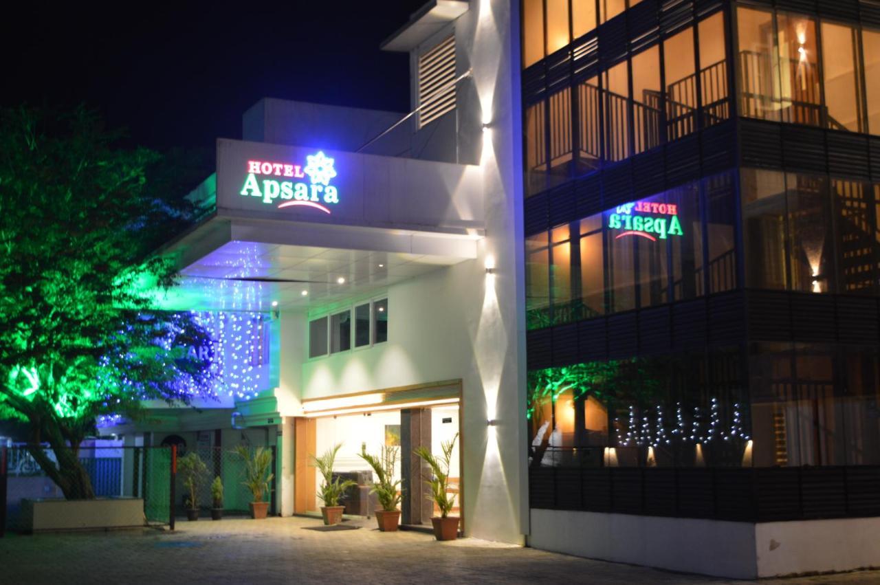 Hotel Apsara Shoranur Bagian luar foto