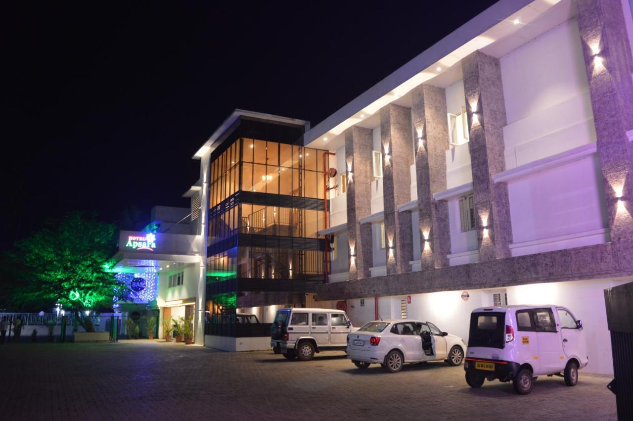 Hotel Apsara Shoranur Bagian luar foto